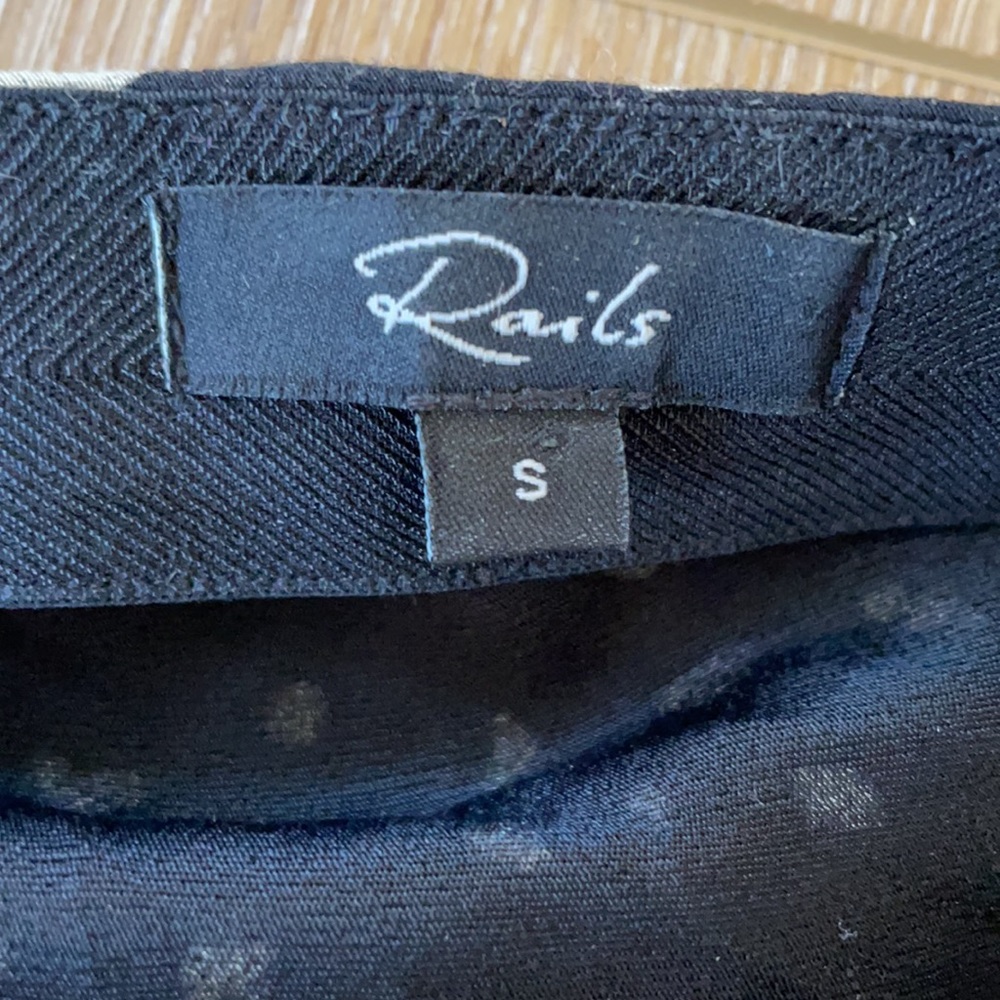 Rails Skirt Size Small - image 2